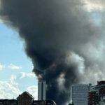 آتشسوزی گسترده در جنوب لندن/ ۱۰۰ آتشنشان به محل حادثه اعزام شدند آتشسوزی گسترده در جنوب لندن/ ۱۰۰ آتشنشان به محل حادثه اعزام شدند