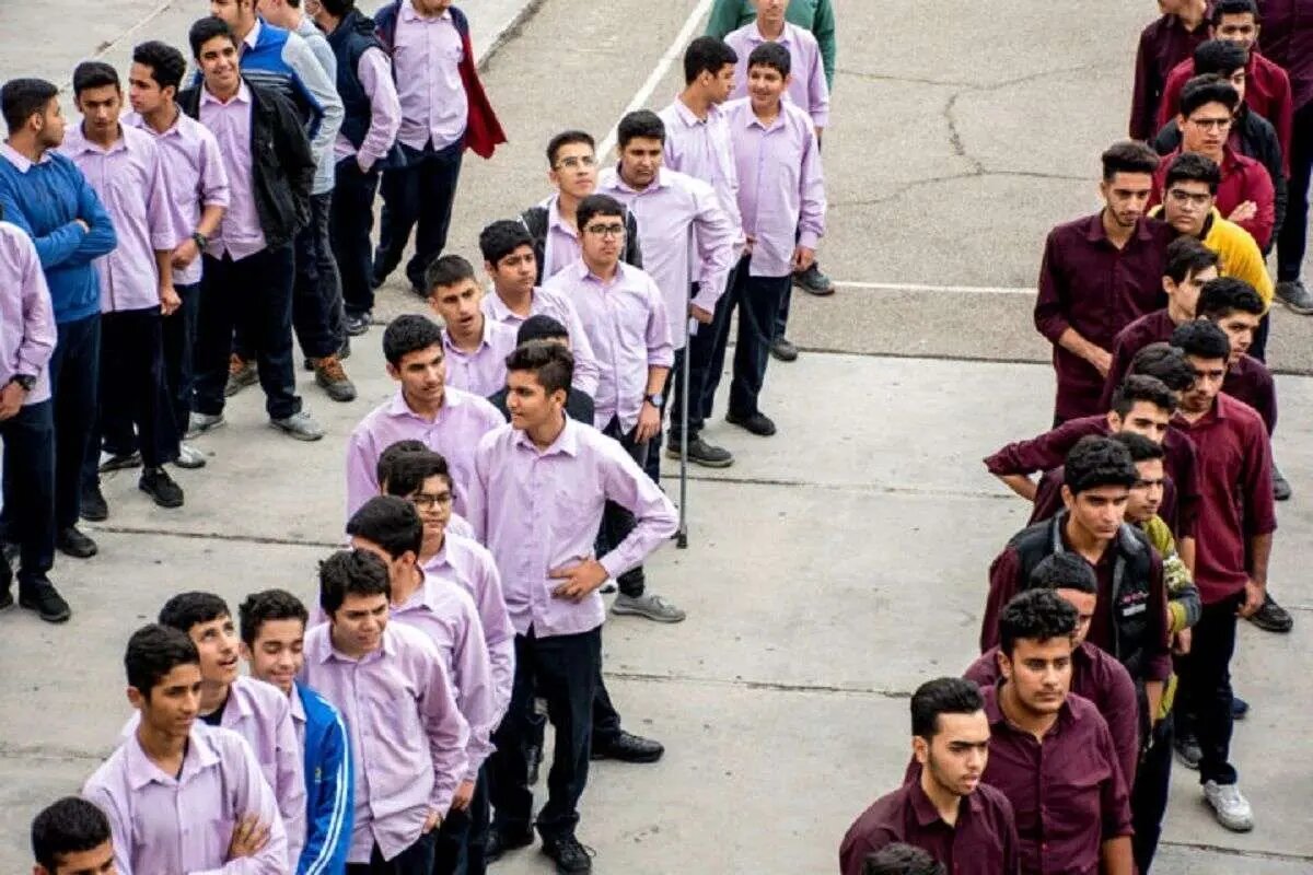 آموزش در ایران ۲۸ سال در انتهای جدول جهانی؛ «مدرسه چه‌چیزی جز رقابت و حسادت به بچه‌ها داد»/ قبل از شیوع کرونا هم رتبه ۱۲ در خاورمیانه داشتیم