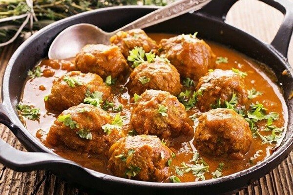 این کوفته هندی بدون گوشت همه را غافلگیر می‌کند + روش تهیه کوفته مالای