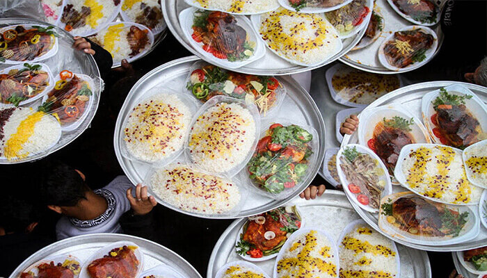برای ۱۰۰ نفر نذری چقدر مواد لازم است؟ | دستور ۱۰ غذای محبوب محرم؛ از قورمه و قیمه تا شله زرد و حلیم