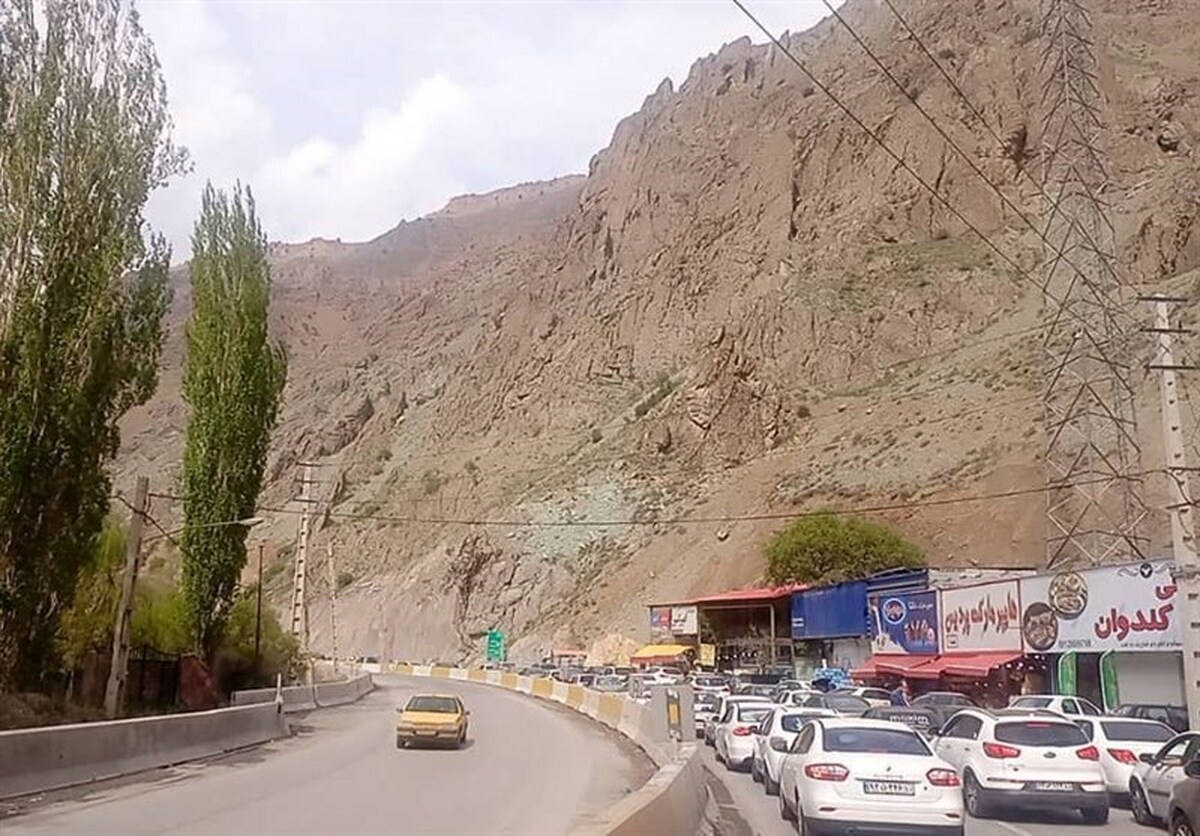 ترافیک سنگین در محورهای شمالی کشور/ جاده چالوس و آزادراه تهران–شمال قفل شد
