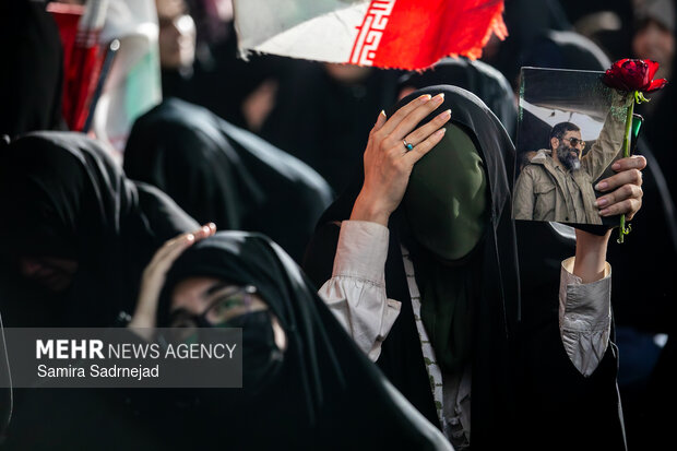 تمدید جشنواره «روایت میدان» برای ارسال عکس از مراسم تشییع رهبر شهید