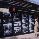 برپایی نمایشگاه عکس دیدارها و دلنوشتههای سینماگران درباره رهبر شهید برپایی نمایشگاه عکس دیدارها و دلنوشتههای سینماگران درباره رهبر شهید