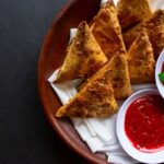 طرز تهیه سمبوسه پیتزایی اهوازی برای ۶ نفر | سمبوسه را چگونه بپیچیم ؟ + آموزش تصویری