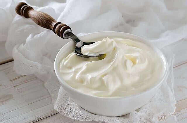 طرز تهیه ماست چکیده از ماست ؛ چکار کنیم ماست کشدار شود ؟ | ماست چکیده را با چی بخوریم ؟