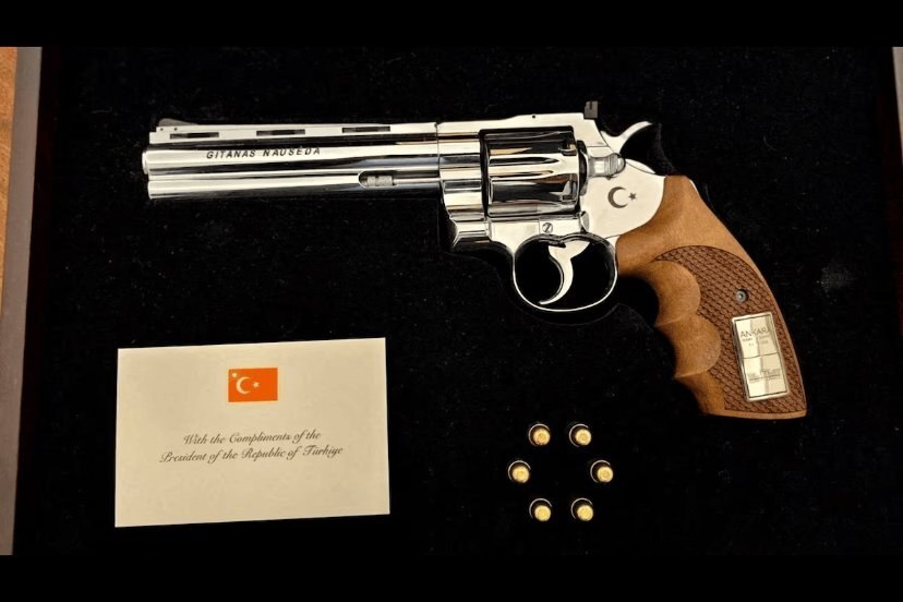 هدیه ویژه اردوغان به رهبران ناتو؛ به ترامپ رسید