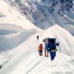 پیکر کوهنورد مفقودشده مشهدی پس از ۱۴ روز در در یخچال علم کوه کشف شد
