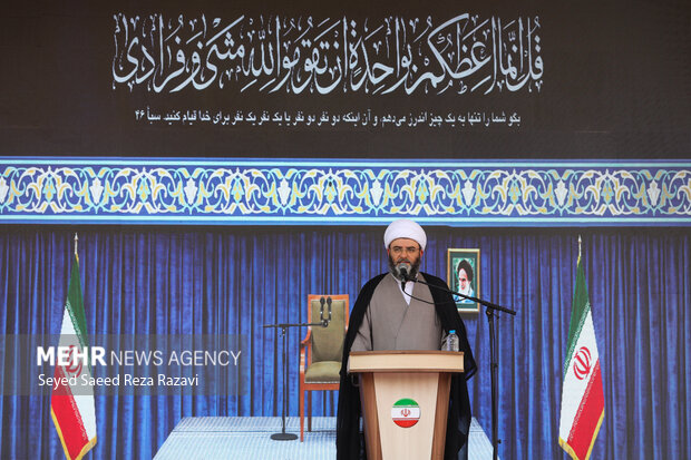 حجت‌الاسلام قمی: مسجد باید پرچم‌دار حرکت مؤمنان و جامعه‌سازی باشد