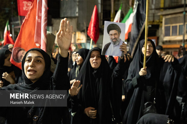 خیابان؛ قلب تپنده‌ای که دشمن از آن می‌هراسد