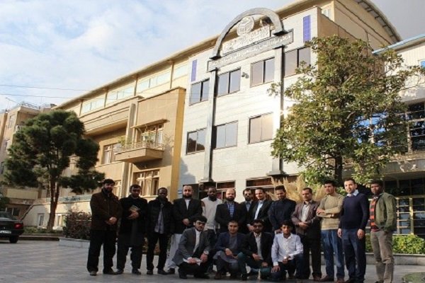 دانشجویان خارجی جشنواره هنر و رسانه عهد همزیستی را برگزار می‌کنند