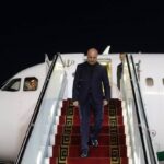 رئیس مجلس و هیئت پارلمانی همراه وارد تهران شدند