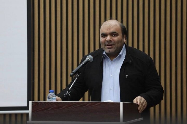 رضایی ثمرین: نقد کنید اما انصاف را فراموش نکنید