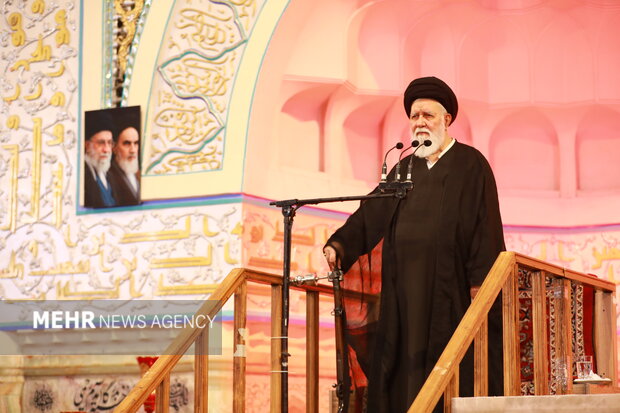 علم‌الهدی:نتیجه گفتمان‌های انحرافی تضعیف قدرت ما در منطقه و رهبری است