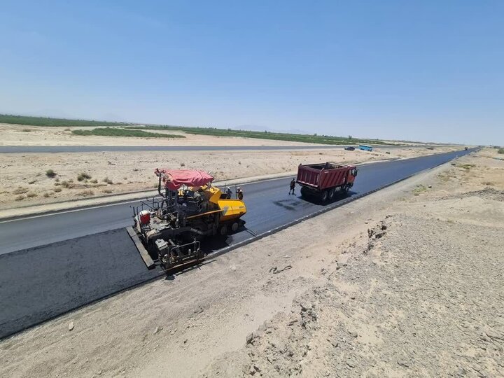 عملیات حذف نقطه حادثه‌خیز محور زرنه ۴۰ درصد پیشرفت دارد