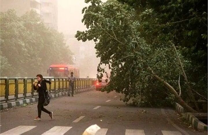 هشدار نسبت به وفوع تندباد در تهران