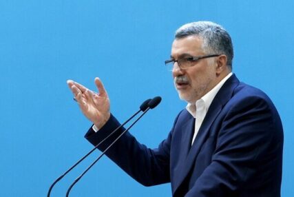 وزیر بهداشت وارد کازرون شد؛ بررسی آخرین وضعیت خدمات درمانی شهرستان