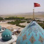 پرچم انتقام و خونخواهی بر فراز گنبد مساجد کشور به اهتزاز درمی آید