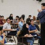 ارائه دو واحد درس «علوم و معارف دفاع مقدس و مقاومت» در دانشگاهها ارائه دو واحد درس «علوم و معارف دفاع مقدس و مقاومت» در دانشگاهها