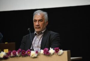 انتقاد محمدمهدی عسگرپور از روی دور تکرار افتادن بحث در مورد «پروانه ساخت»