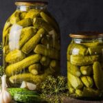 با خنک شدن هوا وقت درست کردن خیارشور خانگی آنهم بدون کپک است با خنک شدن هوا وقت درست کردن خیارشور خانگی آنهم بدون کپک است