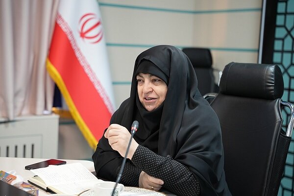 تأکید بر پرورش نسلی دانا، اخلاق‌مدار و پاسخگو به نیازهای جامعه