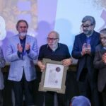 سینماگران برای علیرضا داودنژاد سنگ تمام گذاشتند؛ از «مجنون سینما» تا «عاشق سینما» سینماگران برای علیرضا داودنژاد سنگ تمام گذاشتند؛ از «مجنون سینما» تا «عاشق سینما»