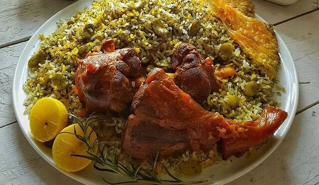 شوید پلو با مرغ مجلسیتر است یا گوشت؟ شوید پلو با مرغ مجلسیتر است یا گوشت؟