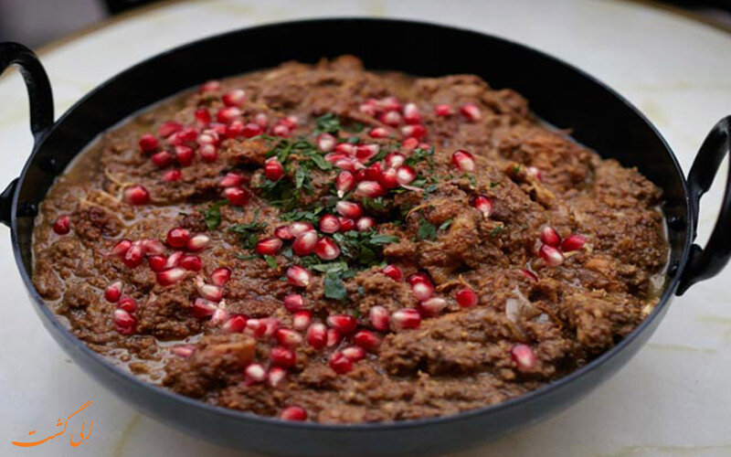 شیشه ناز؛ غذای محلی ساری با ترکیبی از گوشت، انار و گردو شیشه ناز؛ غذای محلی ساری با ترکیبی از گوشت، انار و گردو