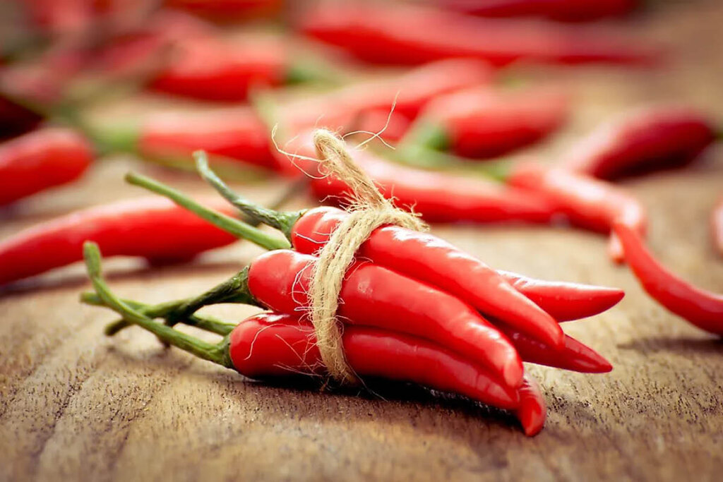 طرز تهیه سس چیلی شیرین خانگی؛ دقیقاً مثل سس رستورانهای چینی!