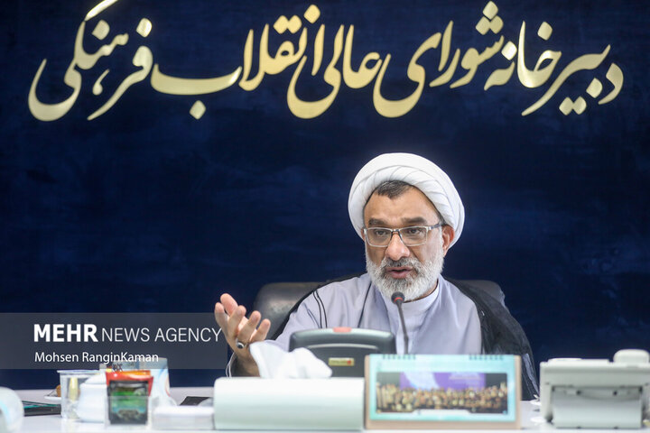 ما بمب اتم نمی سازیم چون رهبر شهید ما آن را حرام اعلام کرده است