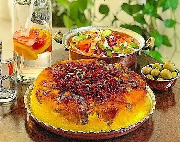 مرغ را ته قابلمه بچینید؛ این غذا محشر میشود! مرغ را ته قابلمه بچینید؛ این غذا محشر میشود!