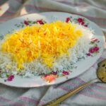 پلو چند دقیقه باید دم بکشد؟؛ ۵ راز برنج دانهدانه و خوشپخت پلو چند دقیقه باید دم بکشد؟؛ ۵ راز برنج دانهدانه و خوشپخت