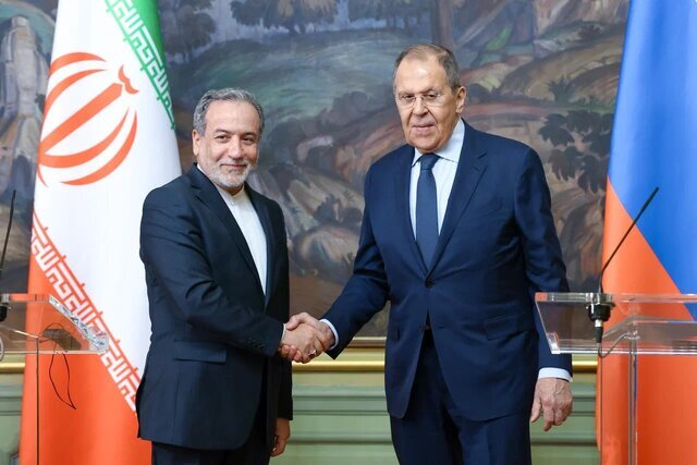 گفتگوی عراقچی با وزیر خارجه روسیه در سازمان ملل متحد