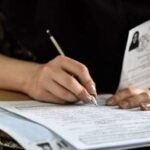 رتبه دوم کنکور انسانی: کل جنگ در تهران بودیم، صداها اذیت میکرد / مخالف تاثیر معدل هستم چون تقلب در امتحانات نهایی راحت است / به مهاجرت فکر میکنم رتبه دوم کنکور انسانی: کل جنگ در تهران بودیم، صداها اذیت میکرد / مخالف تاثیر معدل هستم چون تقلب در امتحانات نهایی راحت است / به مهاجرت فکر میکنم