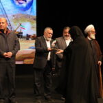 نکوداشت شهید صنیع‌خانی همزمان با اکران «ایستاده در کنار تیمز»